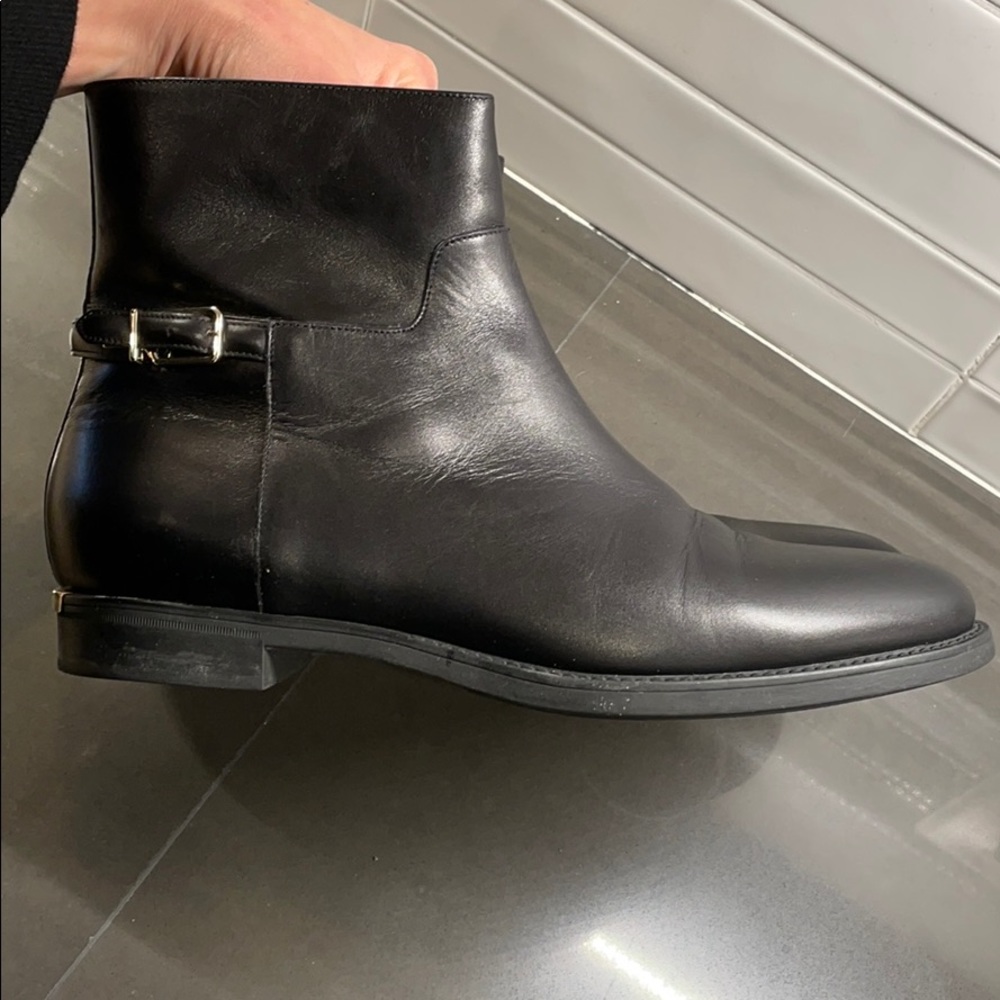 Burberry Badington Boots - Picture 2 of 7
